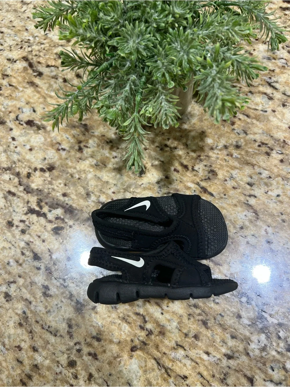 Nike Black Slingback Sandals 3C